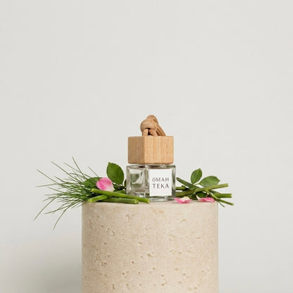Parfum auto Grass Verde Omahteka, aromă fresh și energizantă de iarbă proaspătă și trandafir